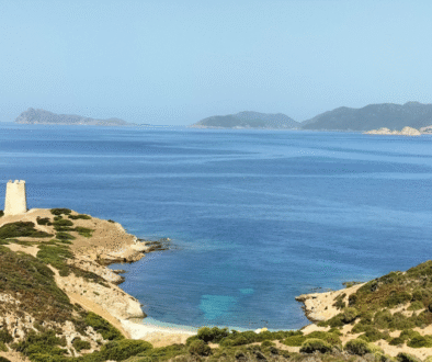 Ruta por Cerdeña en autocaravana en familia con playas y naturaleza.